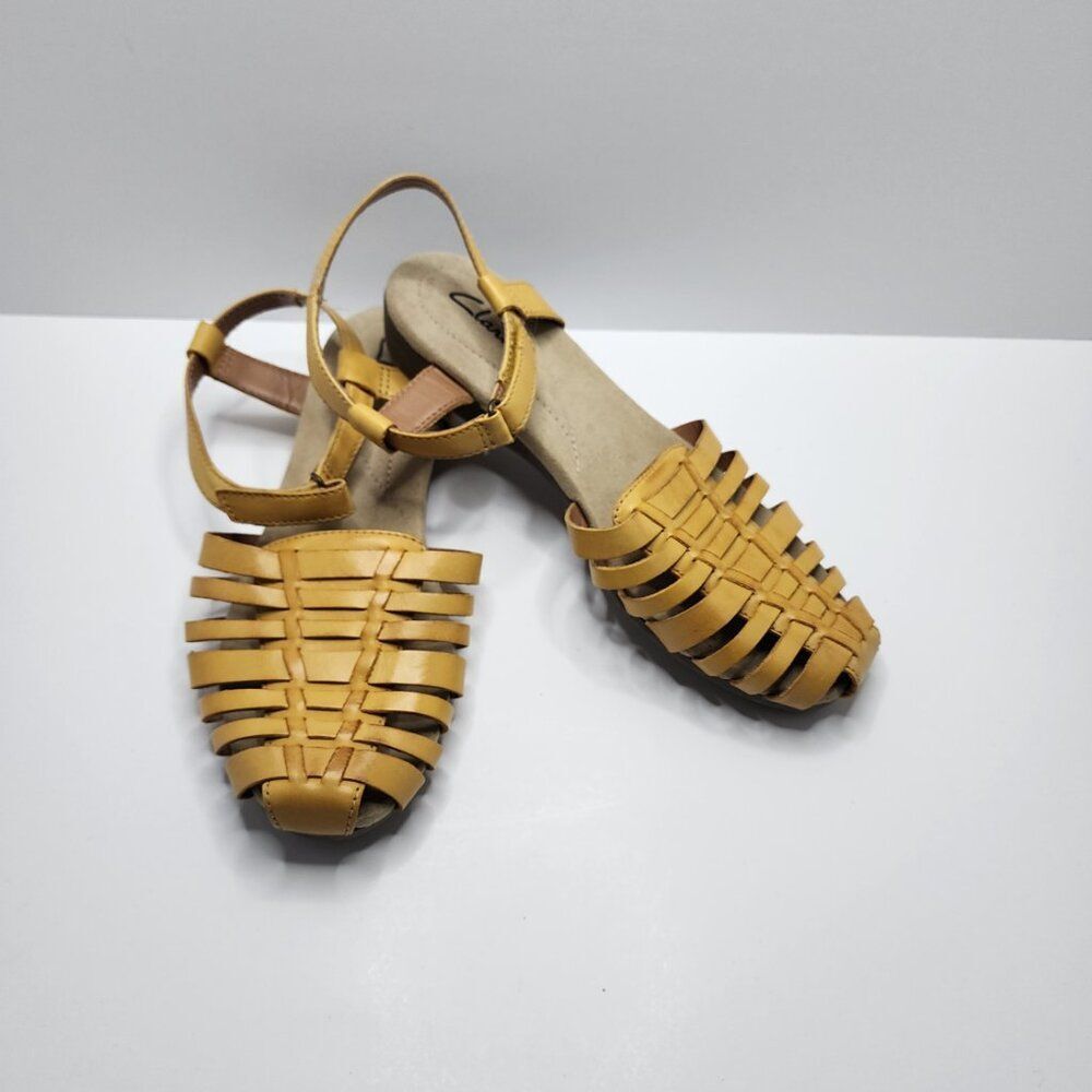 Clarks Leather Woven Sandals | Yellow, Low Heel, Strap, Cushion | 6 Wide